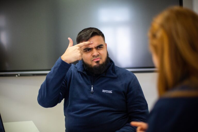 Receptive BSL Level 3 – Education, Employment & Training