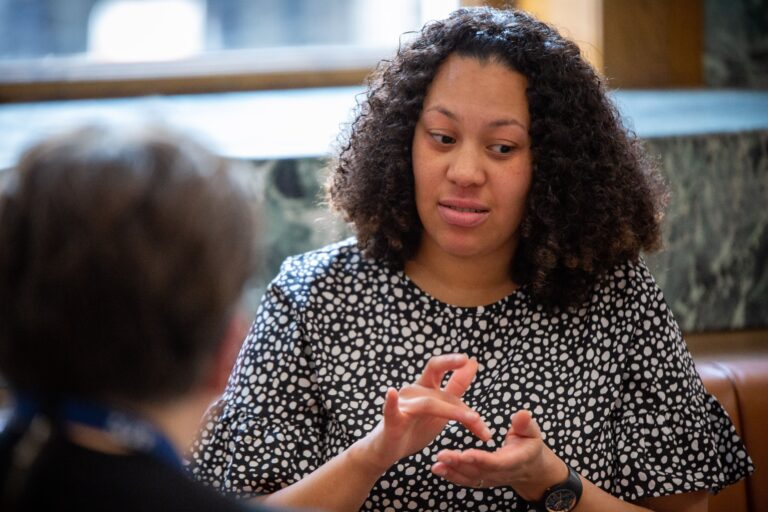 Vocabulary BSL Level 2 – Shopping & Spending